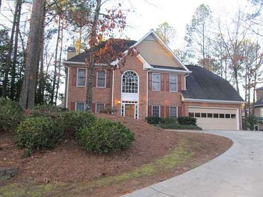 2nd image of 204 Colonial Dr
