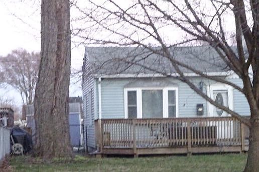 2nd image of 18019 Lorenz Ave