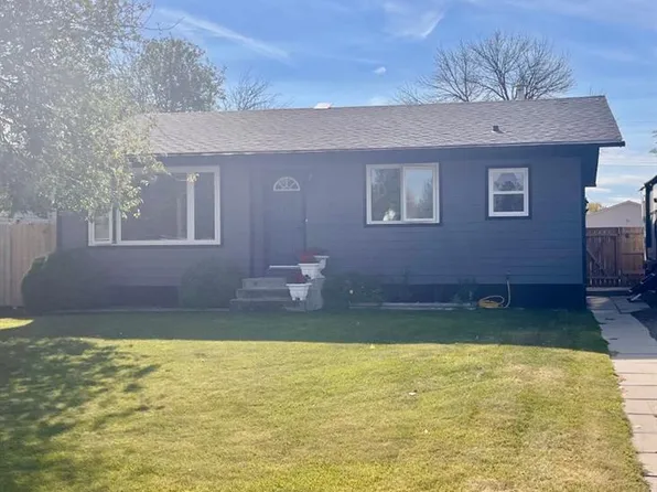 939 2nd Ave N, Vauxhall, AB T0K 2K0