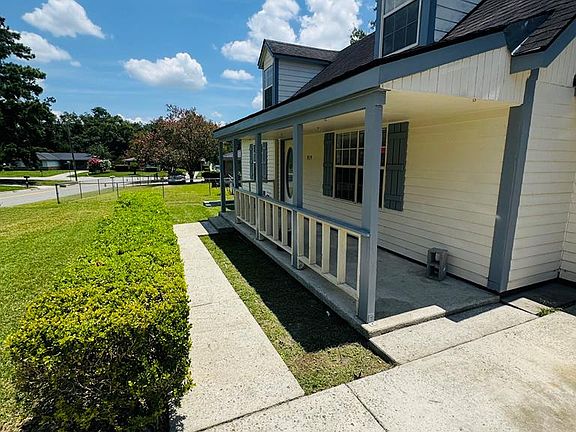 3rd image of 919 Lausanne Dr