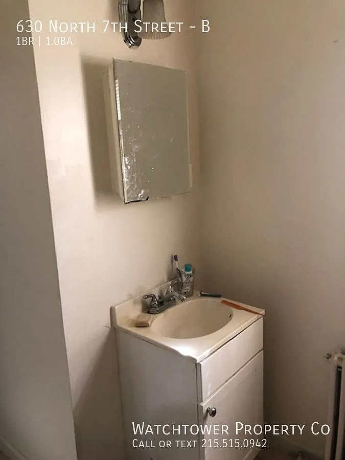 Sun filled 2 bedroom in Northern Liberties / Gated Community — Photo 4