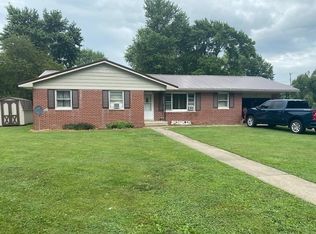 246 N Willow St, Dana, IN 47847