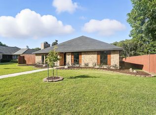 1402 Country Ln, Allen, TX 75002