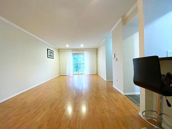 2nd image of 14665 NE 34th St APT B20