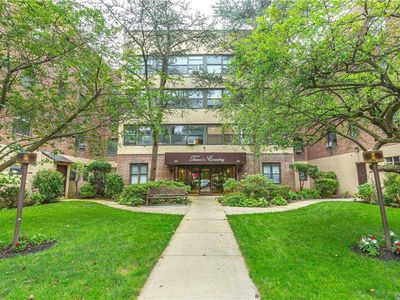 40 Schenck Ave APT 3H, Great Neck, NY, 11021