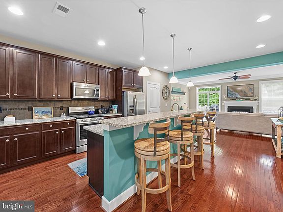 3rd image of 21394 Catalina Cir #C4