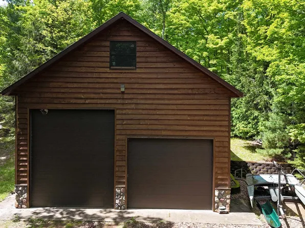 2241 Four Seasons Ln, Saint Germain, WI 54558