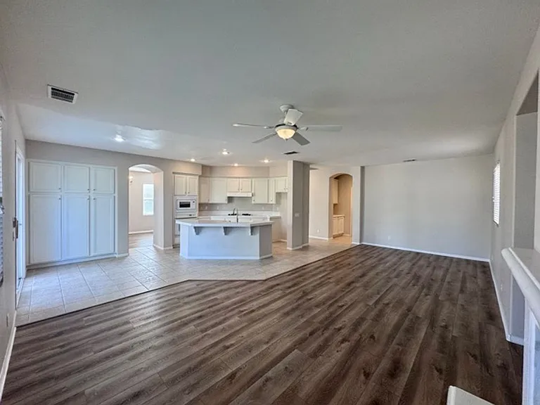 30906 Crystalaire Dr — Photo 17