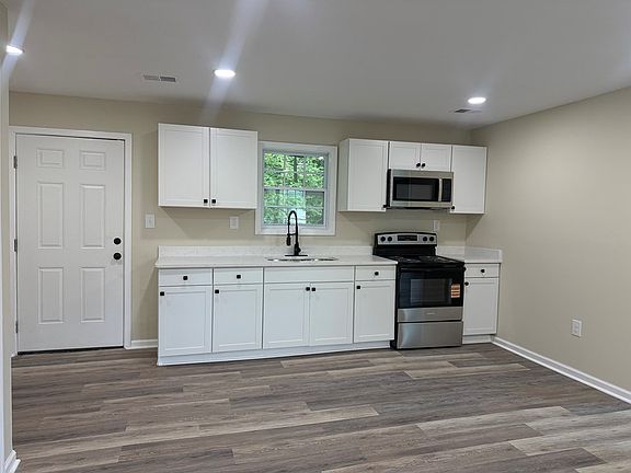 5th image of 1313 Peggy Ln