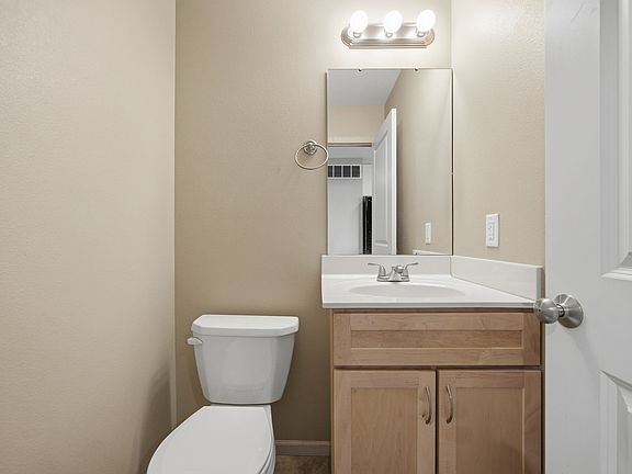 5th image of 2414 Catskill Ct