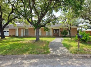 602 Kate St, Refugio, TX 78377