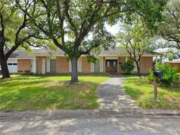 602 Kate St, Refugio, TX 78377