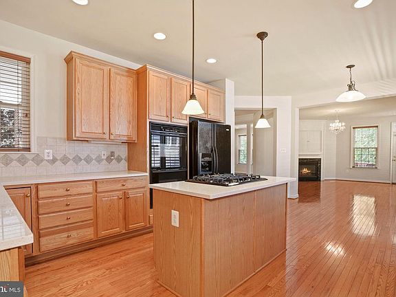 3rd image of 11326 Bulova Ln