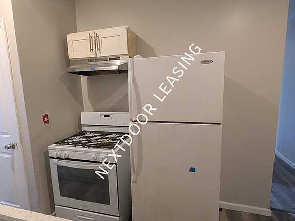 2nd image of 122 Wade St #3M