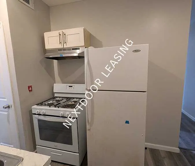 122 Wade St #3M — Photo 2