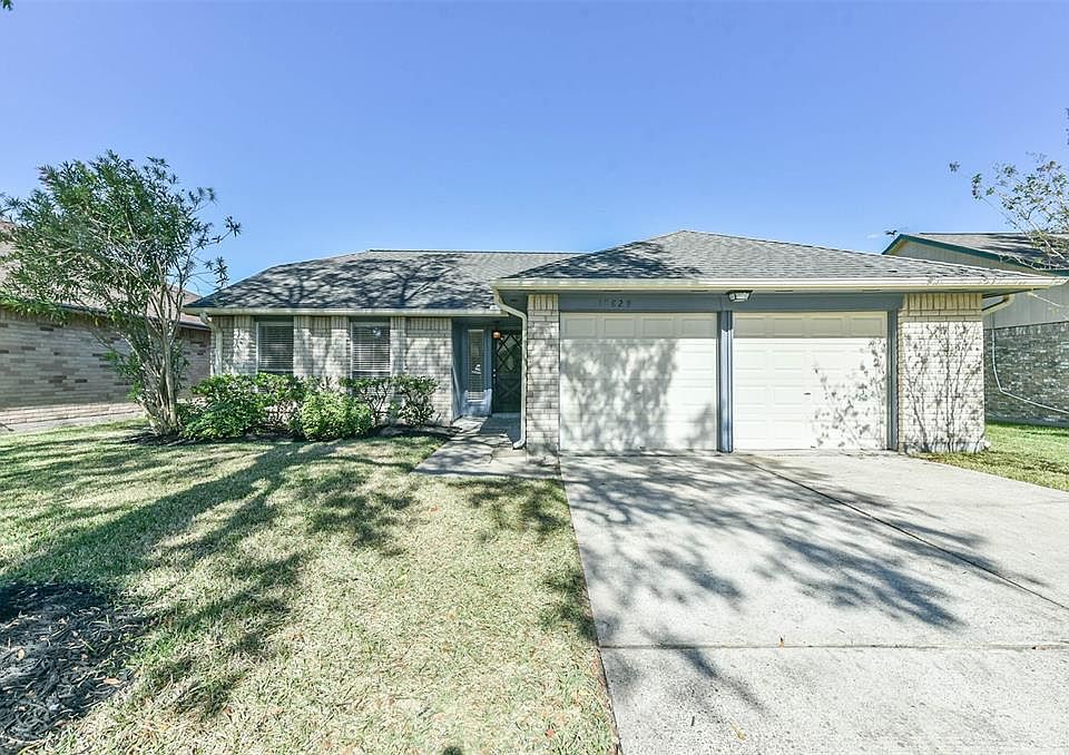 1st image of 10829 E Idlewood Dr