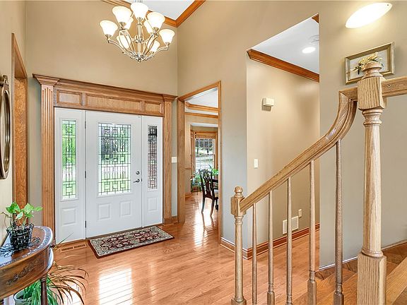 5th image of 609 Toftree Dr