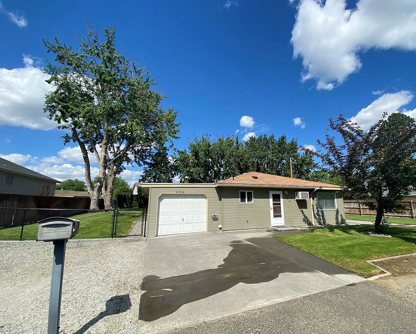 904 Road 46 photo 1