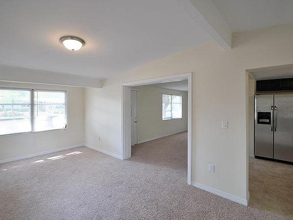 5th image of 1645 Saint Mary Dr