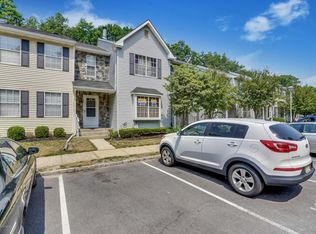 582 Davids Ct, Lakewood, NJ 08701