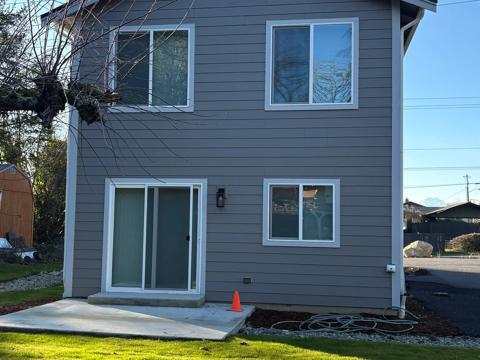 3 bed, 2.5 bath, 1200 sqft, $2,600 — Photo 3