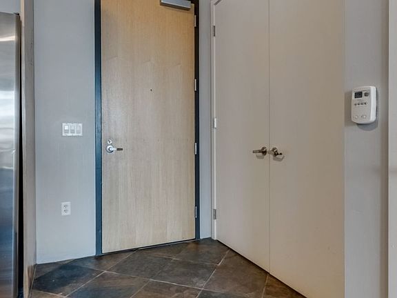 2nd image of 353 Bonneville Ave #345