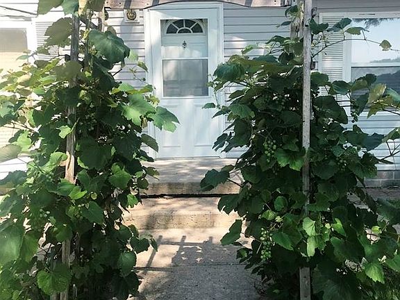 2nd image of 303 Tate Ave