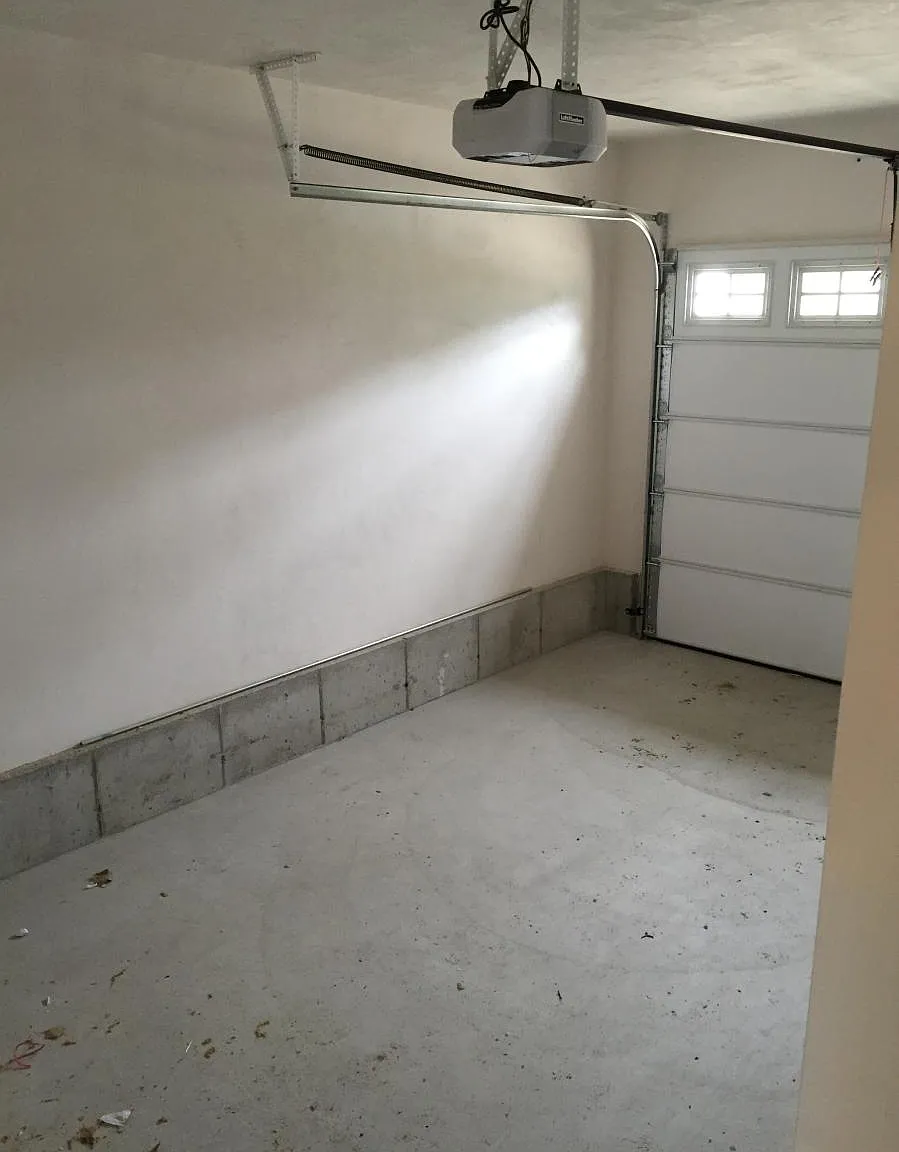 4 bed, 2.5 bath, 2000 sqft, $3,000 — Photo 4
