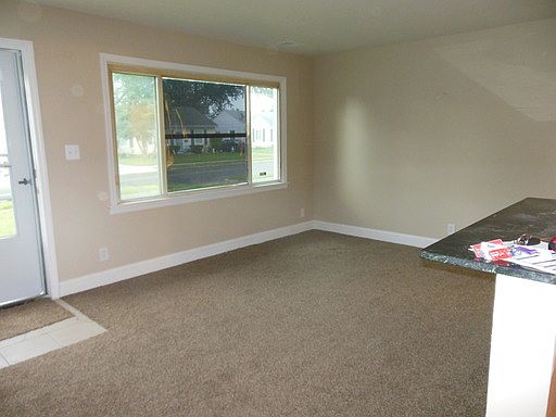 4th image of 26307 Grandmont St