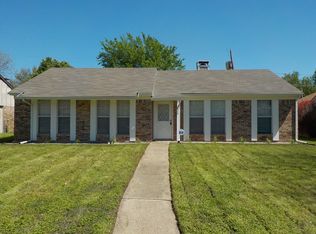 828 Woodrock Dr, Dallas, TX 75217