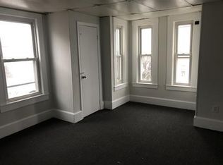 232 Lincoln St #14661944, Lowell, MA 01852