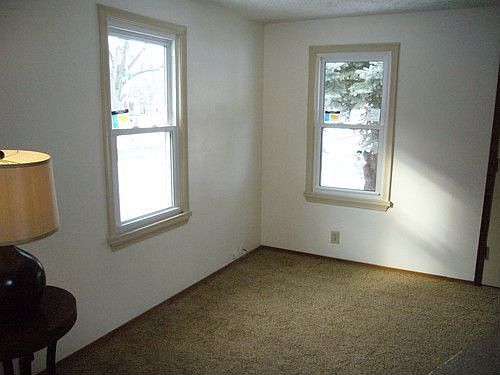 3rd image of 4493 H St