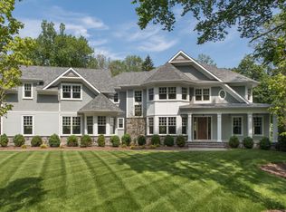 90 Old Hollow Rd, Short Hills, NJ 07078