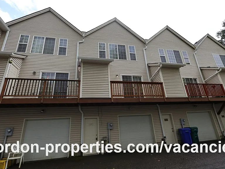 16913 NE Halsey St — Photo 44