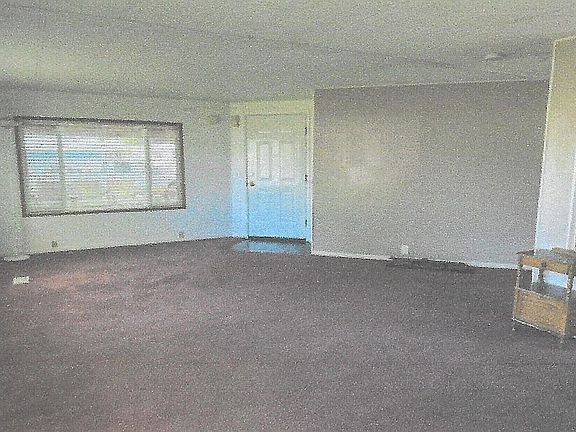 Entry/Family Room