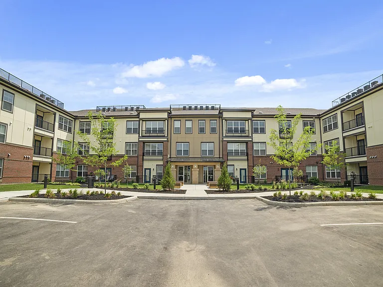 Austin Park Apartments — Photo 18