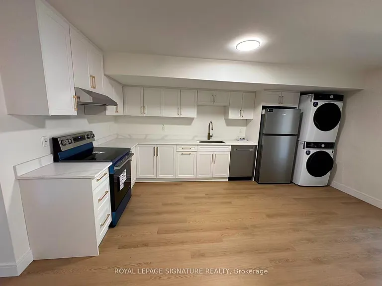 53 Bishop Ave #3 — Photo 17