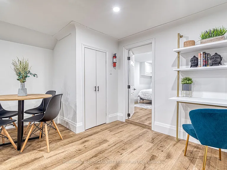 23 Augusta Ave #2 — Photo 6