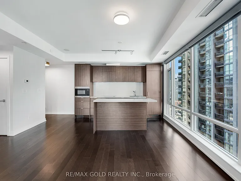 21 Widmer St #2209 — Photo 7