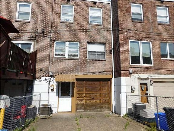 4th image of 2031 S Newkirk St