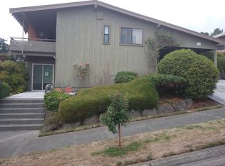 4242 SW Donovan St, Seattle, WA 98136