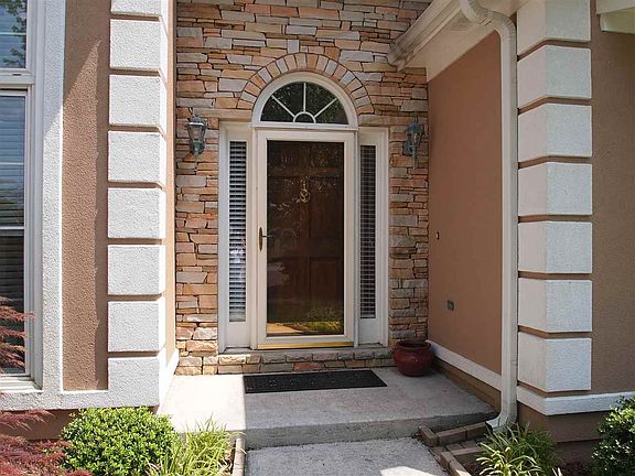 4th image of 109 Palomino Ct