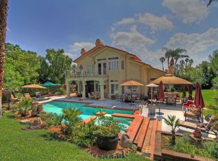 407 Links Dr, Palm Desert, CA 92211