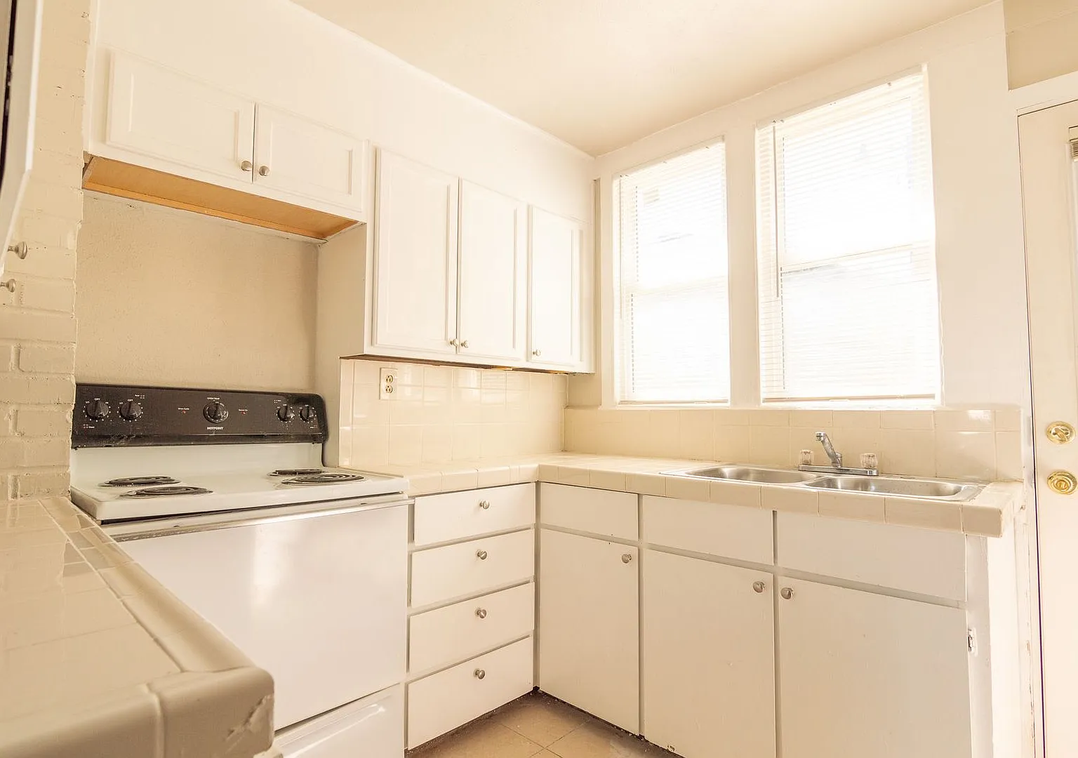 The Markwell Apartments — Photo 1
