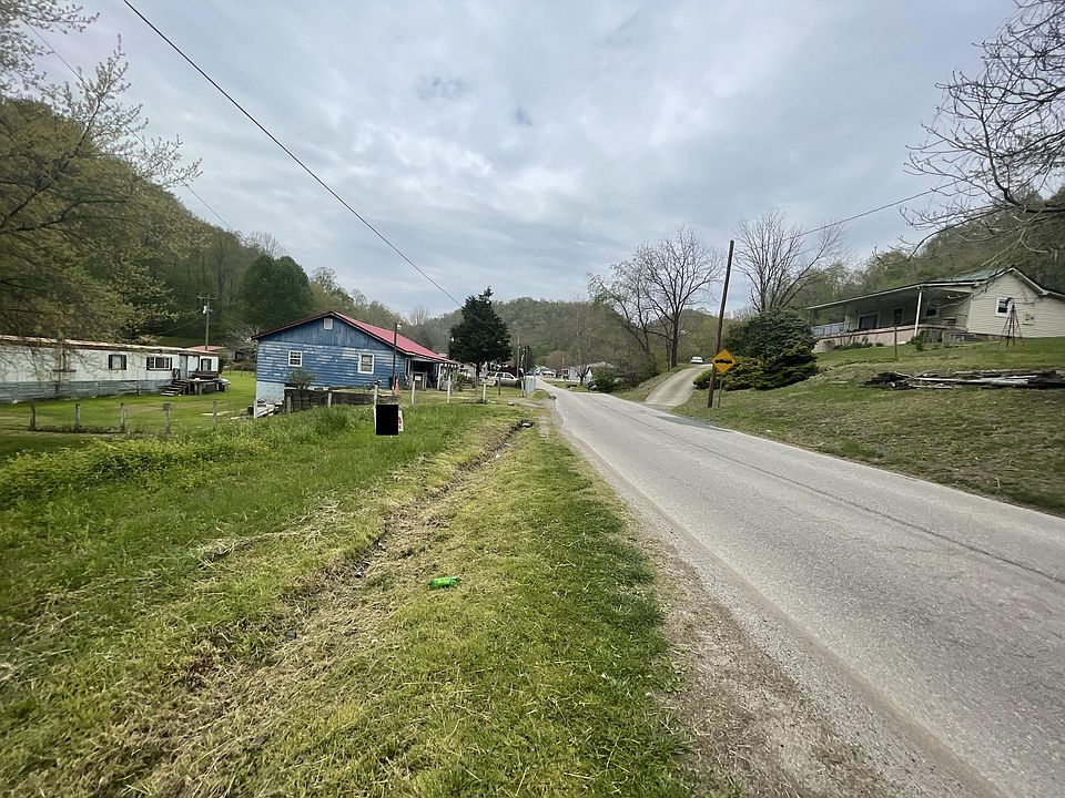 2nd image of 381 Hewett Creek Rd