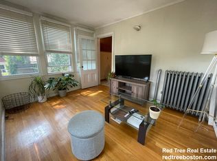 37 Beals St FLOOR 2, Brookline, MA 02446