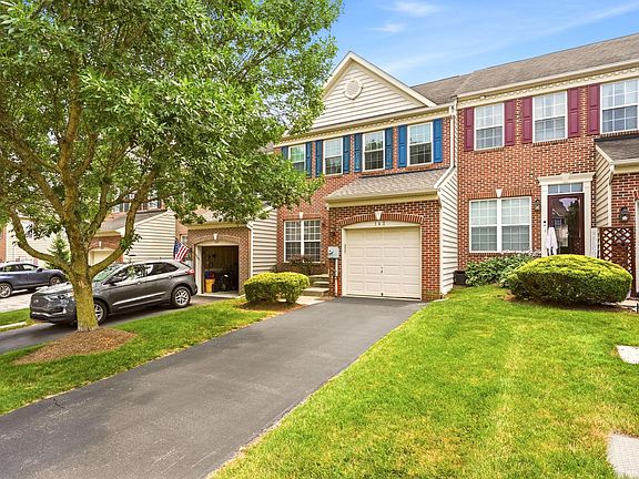 3rd image of 143 Penns Manor Dr