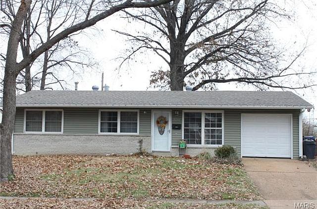 1st image of 1210 Bluefield Dr