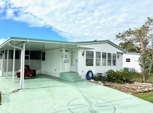 27 Janice Ave #C, Tavares, FL 32778