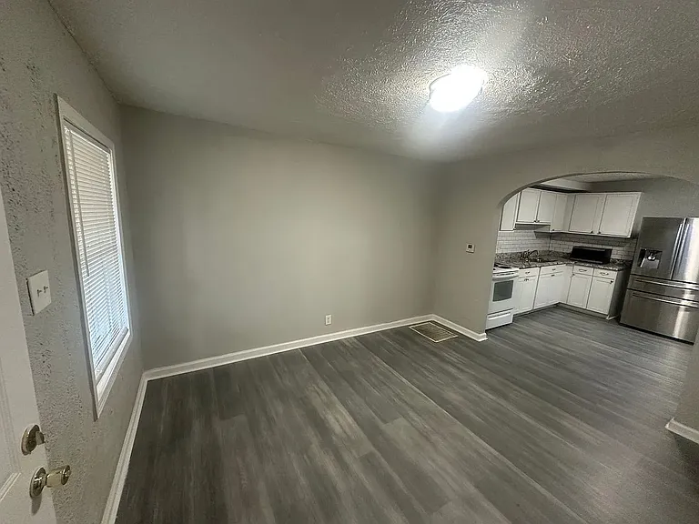 642 Congress Ave #642 — Photo 6